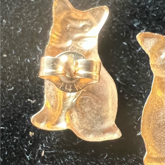 14k gold earrings, I accept offers, I have a lot of jewelry - Picture 4 of 5